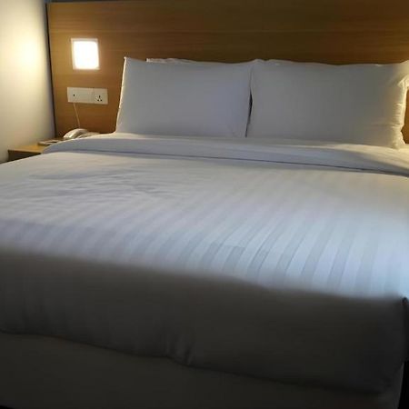 קוטה קינבלו Hotel Seri Perkasa מראה חיצוני תמונה