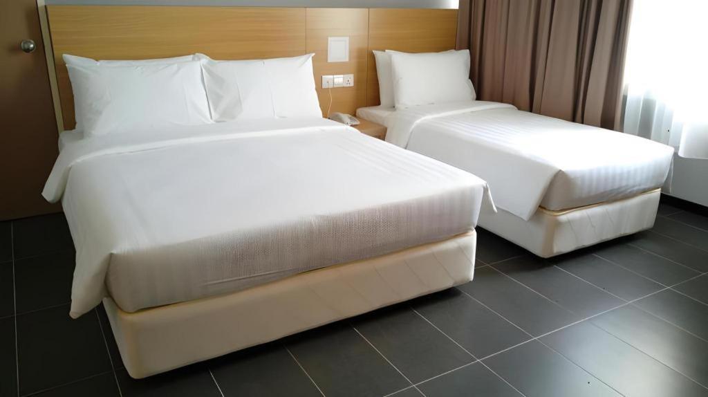 קוטה קינבלו Hotel Seri Perkasa מראה חיצוני תמונה