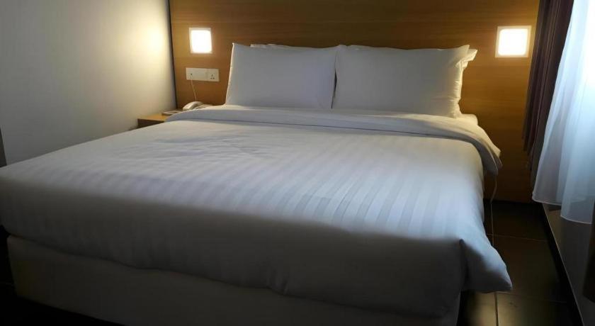 קוטה קינבלו Hotel Seri Perkasa מראה חיצוני תמונה
