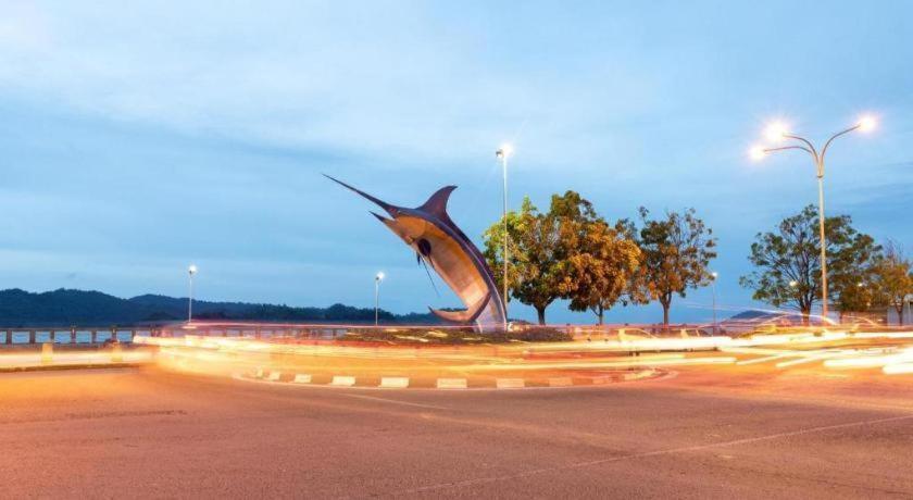קוטה קינבלו Hotel Seri Perkasa מראה חיצוני תמונה