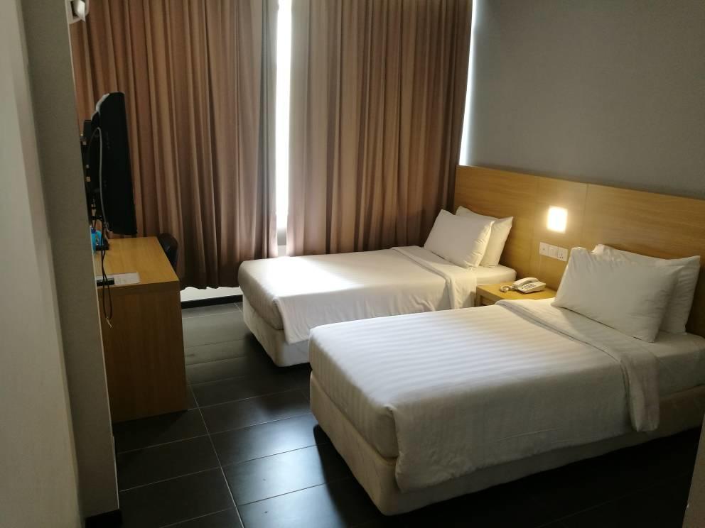 קוטה קינבלו Hotel Seri Perkasa מראה חיצוני תמונה